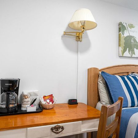 South Arm Retreats Motel East Jordan Exterior foto