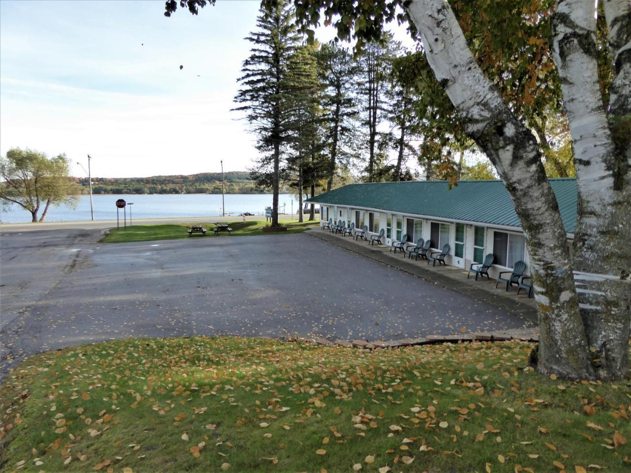 South Arm Retreats Motel East Jordan Exterior foto